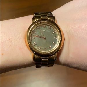 Marc jacobs rose gold watch